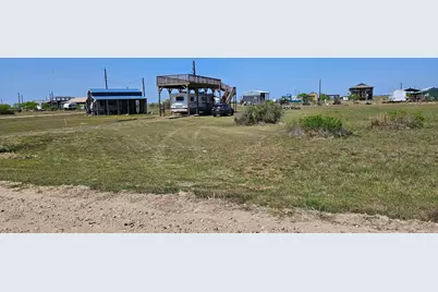 143 Seahorse Drive, Palacios, TX 77465 - Photo 2