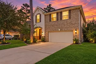 10 Camplight Court, Spring, TX 77389 - Photo 2