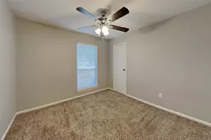 31 S White Pebble Ct, Spring, TX 77380 - Photo 10