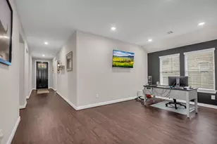 1917 Canyon Live Oak St, Conroe, TX 77304 - Photo 12