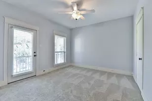 1030 W 16th St, Houston, TX 77008 - Photo 22