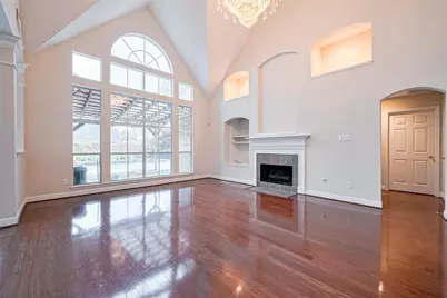 5547 Cranston Court, Sugar Land, TX 77479 - Photo 6