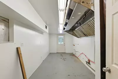 31565 Fm 1736 Road, Hempstead, TX 77445 - Photo 10