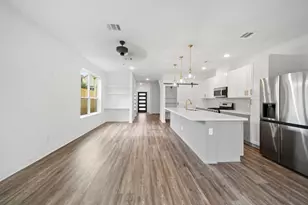 5813 England St, Houston, TX 77021 - Photo 6