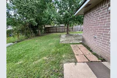 4215 Bayou Vista Drive, Houston, TX 77091 - Photo 28