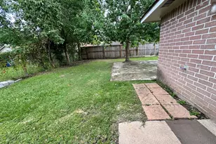 4215 Bayou Vista Dr, Houston, TX 77091 - Photo 28