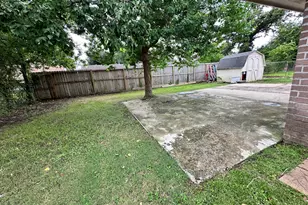 4215 Bayou Vista Dr, Houston, TX 77091 - Photo 30