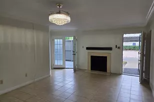 10823 Braes Bend Dr, Houston, TX 77071 - Photo 4