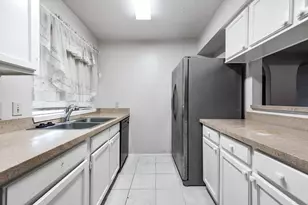 17035 Seven Pines Dr, Spring, TX 77379 - Photo 10