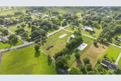 2257 County Road 529, Alvin, TX 77511 - Photo 6