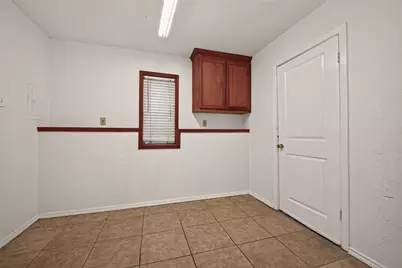 6027 De Moss Drive, Houston, TX 77081 - Photo 8