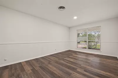 6027 De Moss Drive, Houston, TX 77081 - Photo 2