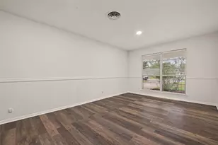 6027 De Moss Dr, Houston, TX 77081 - Photo 2