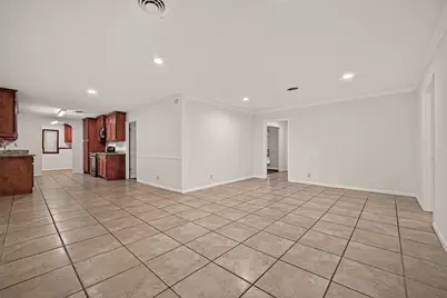 6027 De Moss Drive, Houston, TX 77081 - Photo 4