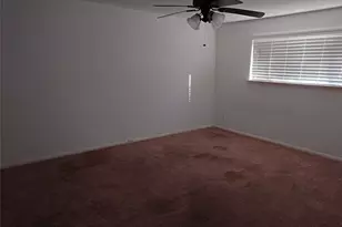 10546 Hammerly Blvd, Houston, TX 77043 - Photo 20