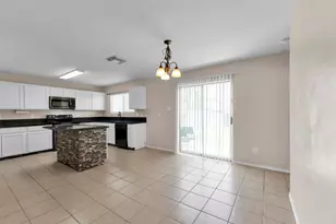 2317 Shady Birch Dr, Conroe, TX 77301 - Photo 14