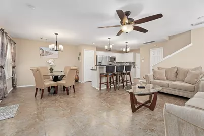 78 N Walden Elms Circle, The Woodlands, TX 77382 - Photo 2