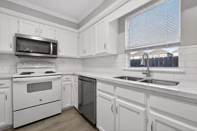 1221 Cedar Post Lane #3B, Houston, TX 77055 - Photo 2