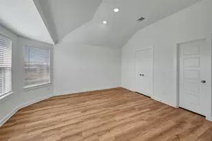 1233 Sacred Lgt Ln, La Marque, TX 77568 - Photo 4