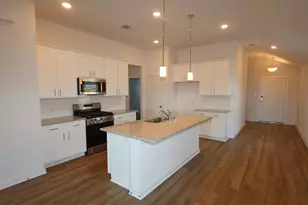 1233 Sacred Light Ln, La Marque, TX 77568 - Photo 2