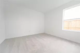 9302 Speckled Trout Dr, Baytown, TX 77521 - Photo 6