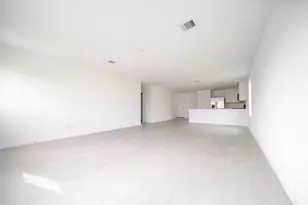 9302 Speckled Trout Dr, Baytown, TX 77521 - Photo 2