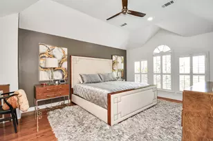 1739 French Village Dr, Houston, TX 77055 - Photo 20
