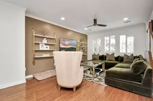 1739 French Village Dr, Houston, TX 77055 - Photo 6