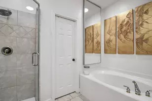 1739 French Village Dr, Houston, TX 77055 - Photo 24