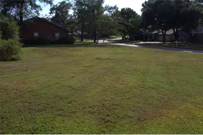 209 Briarwood Drive, Bellville, TX 77418 - Photo 2