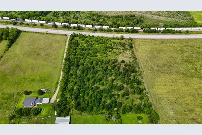 11635 Hwy 36 S, Wallis, TX 77485 - Photo 10