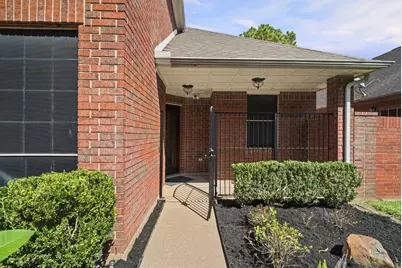 34 Grants Lake Circle, Sugar Land, TX 77479 - Photo 2