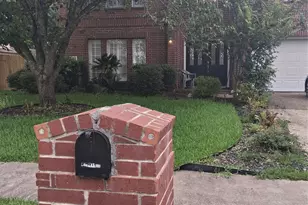 7915 Wolfield Ln, Houston, TX 77071 - Photo 1