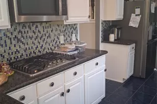 7915 Wolfield Ln, Houston, TX 77071 - Photo 10