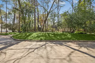 338 Hunters Trail Street, Houston, TX 77024 - Photo 2