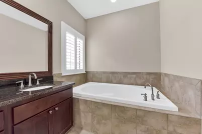 905 Garden Oaks Trace, Houston, TX 77018 - Photo 22