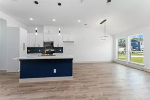 9001 Nyssa St, Houston, TX 77078 - Photo 2
