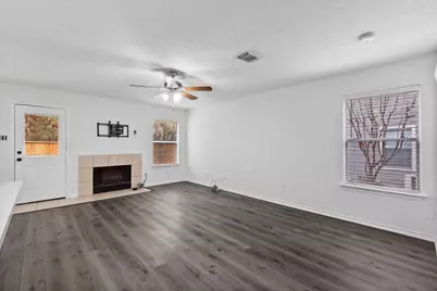 143 Anise Tree Place, The Woodlands, TX 77382 - Photo 8