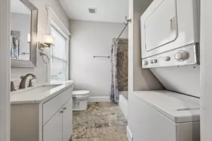 1638 Harvard St, Houston, TX 77008 - Photo 4