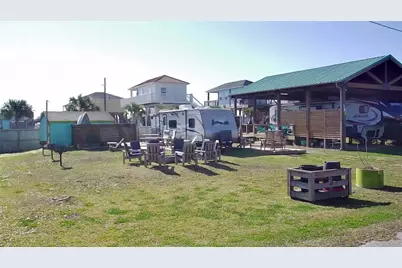 122 Ocean Breeze Drive, Crystal Beach, TX 77650 - Photo 12