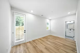 2304 Hoskins Dr, Houston, TX 77080 - Photo 8