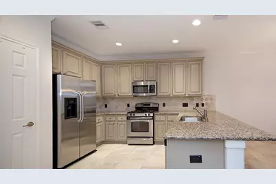7 Bettina, The Woodlands, TX 77382 - Photo 6