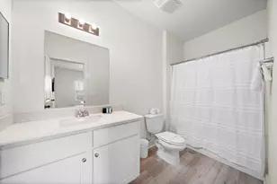 3610 Sealy St, Galveston, TX 77550 - Photo 34