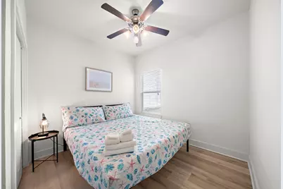 3610 Sealy Street, Galveston, TX 77550 - Photo 32