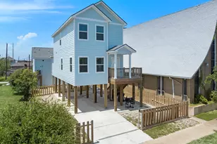 3610 Sealy St, Galveston, TX 77550 - Photo 1
