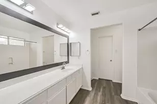 2663 Royal Blue Dr, Houston, TX 77088 - Photo 20