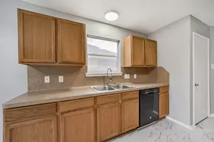 2663 Royal Blue Dr, Houston, TX 77088 - Photo 14