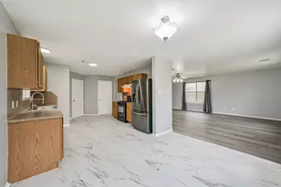 2663 Royal Blue Dr, Houston, TX 77088 - Photo 8