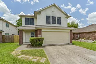 2663 Royal Blue Dr, Houston, TX 77088 - Photo 2