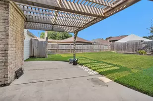 6606 Castle Ln Dr, Houston, TX 77066 - Photo 42